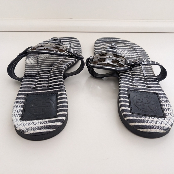 GUC! Tory Burch Miller Sandal In Navy Striped Snake Embossed Leather Size 8 - Picture 7 of 16